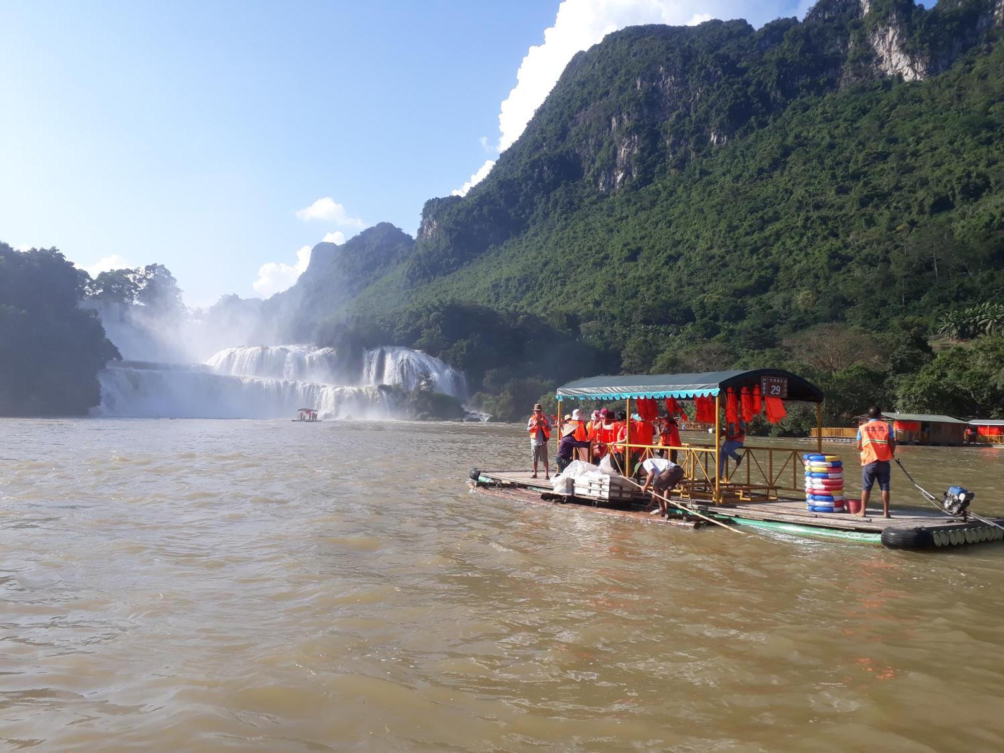 A Sy Ban Gioc Homestay - Nha San Da Co Cao Bang Luaran gambar