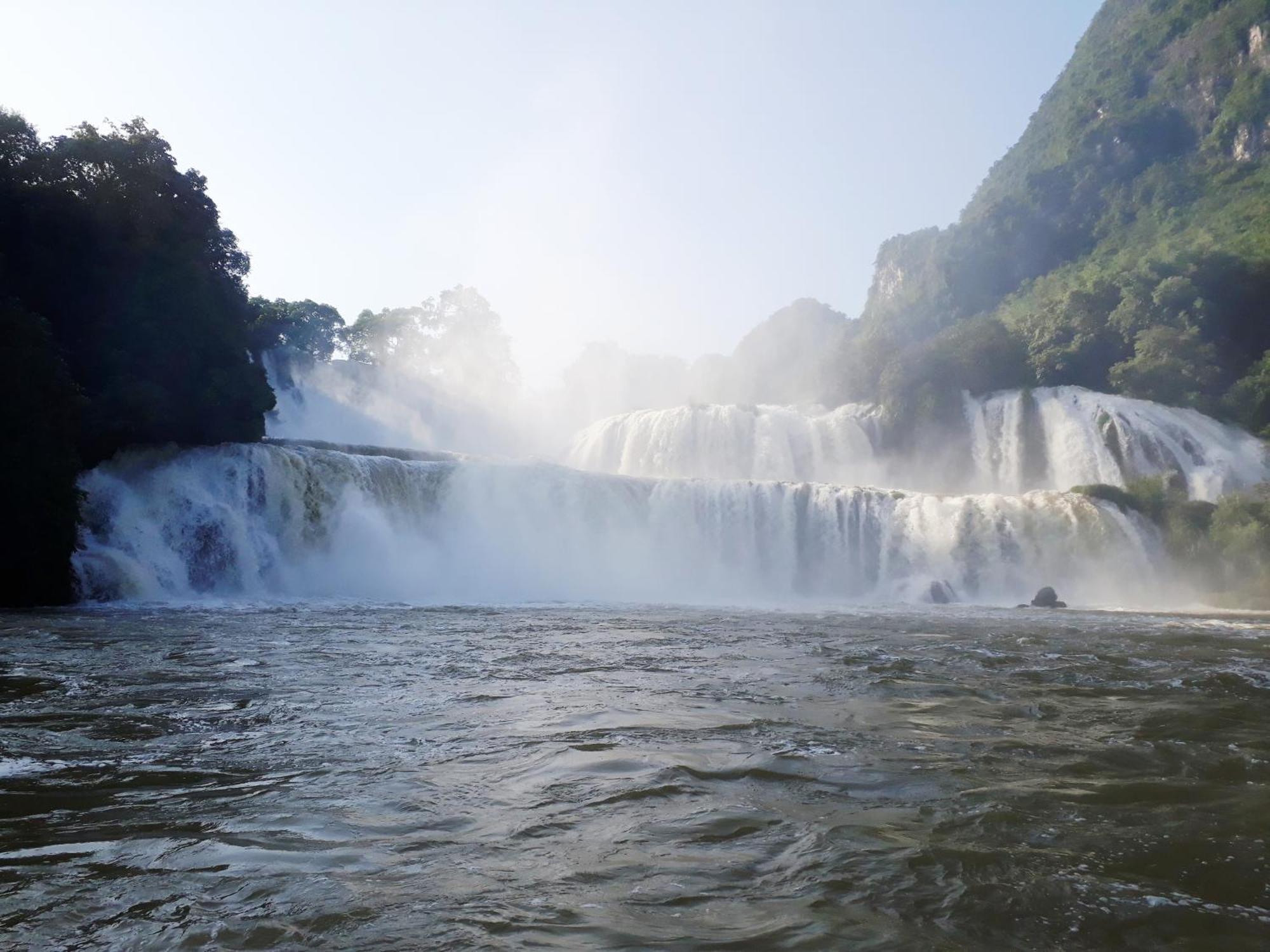 A Sy Ban Gioc Homestay - Nha San Da Co Cao Bang Luaran gambar