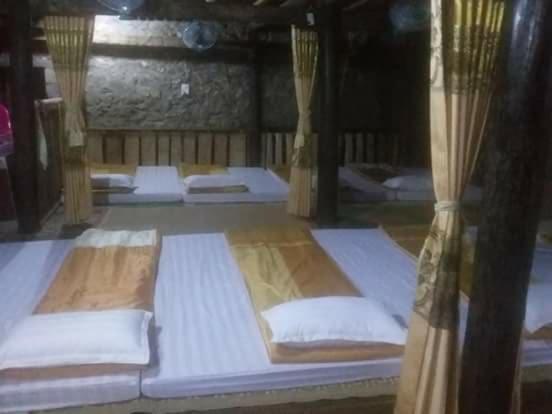 A Sy Ban Gioc Homestay - Nha San Da Co Cao Bang Luaran gambar