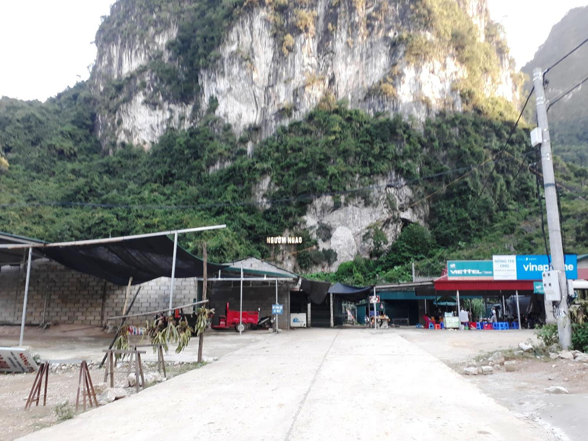 A Sy Ban Gioc Homestay - Nha San Da Co Cao Bang Luaran gambar