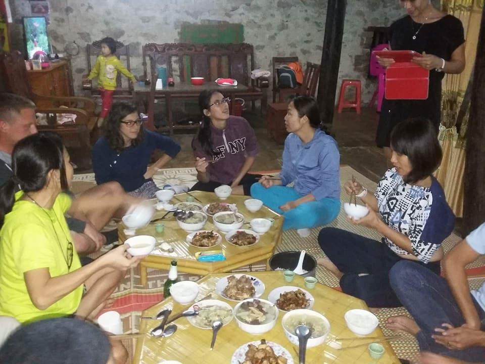 A Sy Ban Gioc Homestay - Nha San Da Co Cao Bang Luaran gambar