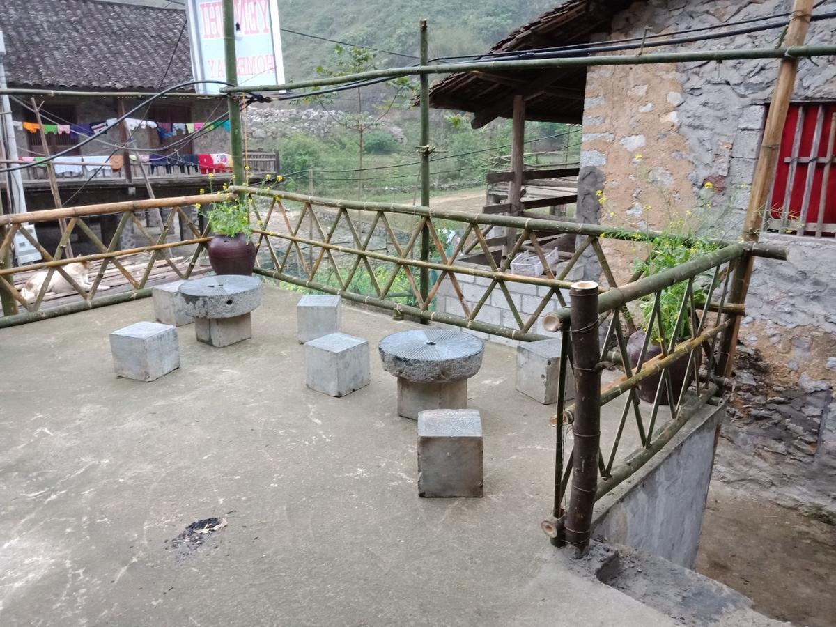 A Sy Ban Gioc Homestay - Nha San Da Co Cao Bang Luaran gambar