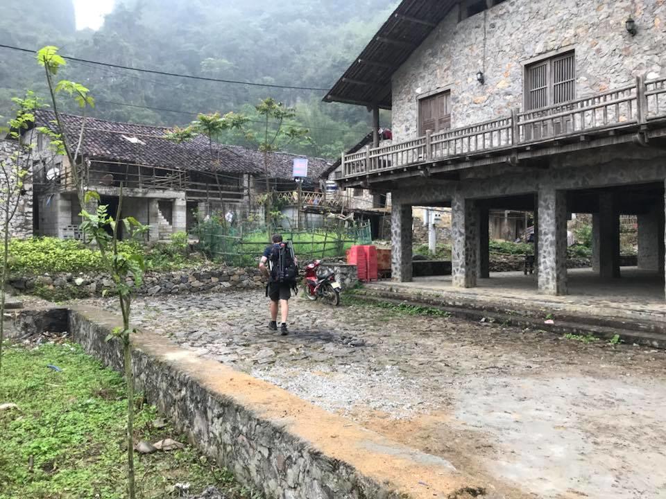 A Sy Ban Gioc Homestay - Nha San Da Co Cao Bang Luaran gambar