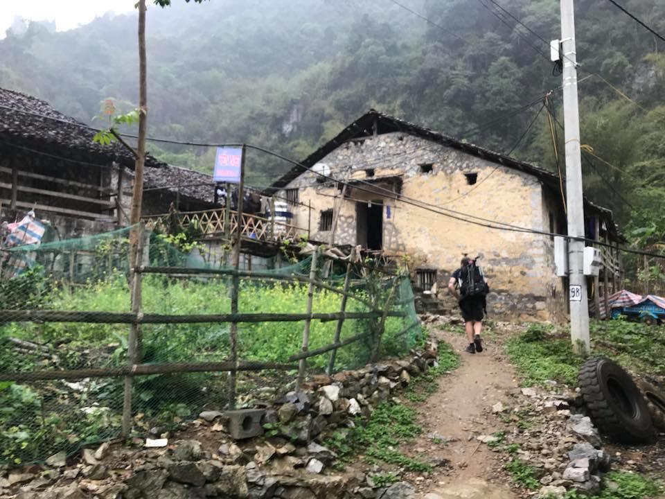 A Sy Ban Gioc Homestay - Nha San Da Co Cao Bang Luaran gambar