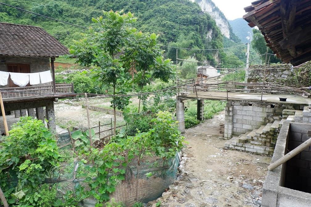 A Sy Ban Gioc Homestay - Nha San Da Co Cao Bang Luaran gambar