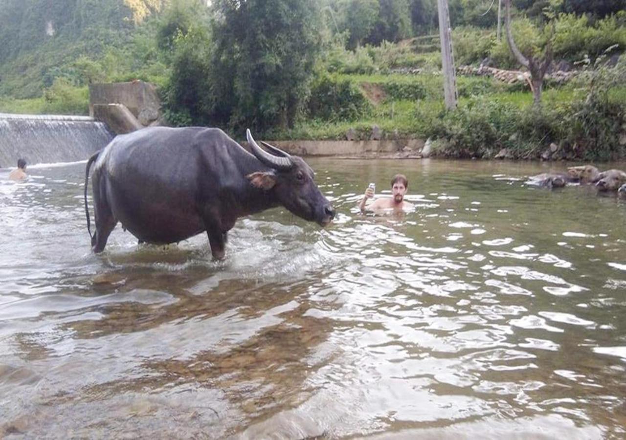 A Sy Ban Gioc Homestay - Nha San Da Co Cao Bang Luaran gambar